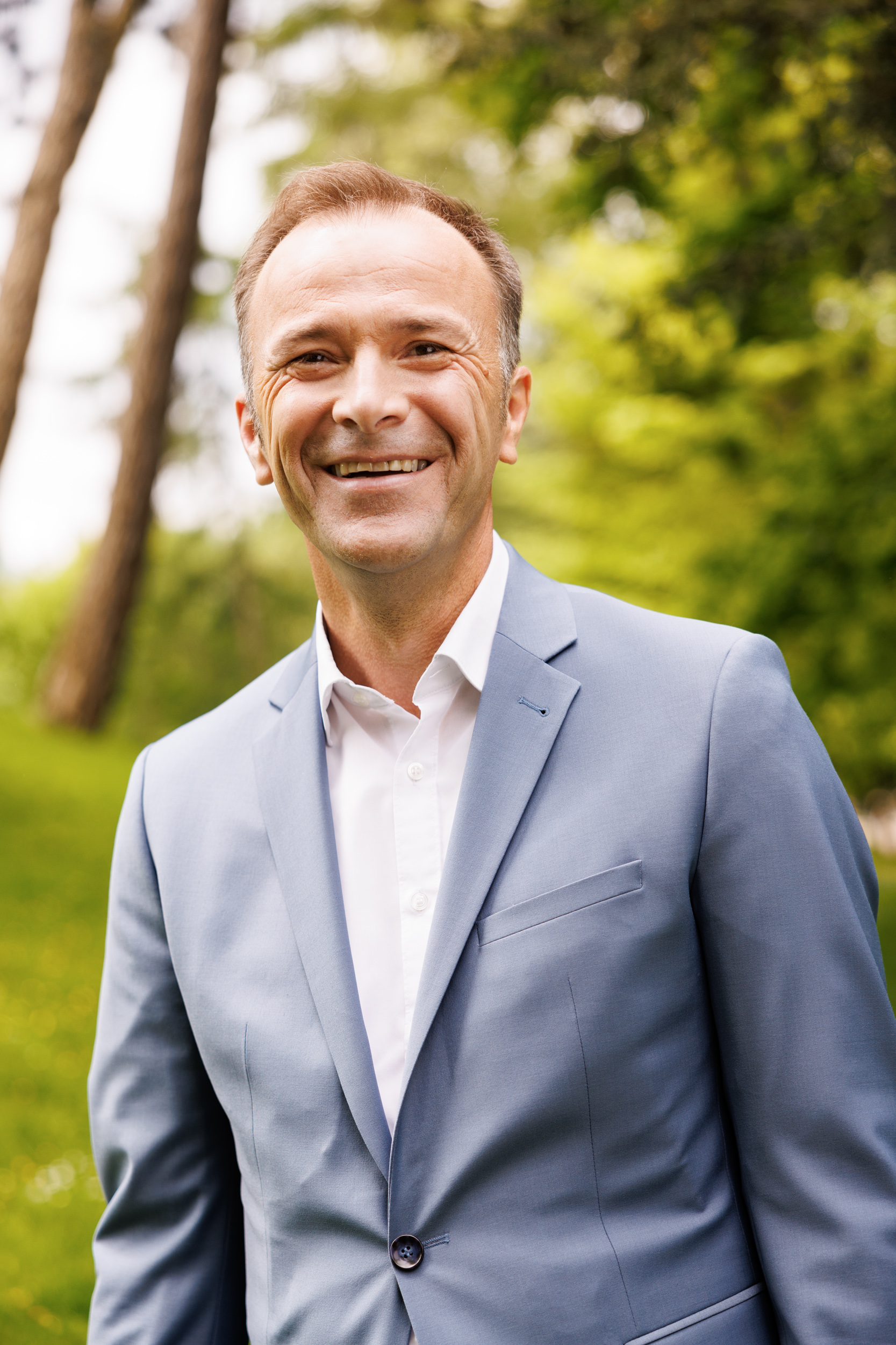 BERNHARD AUINGER